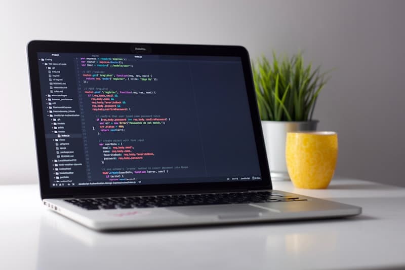Background cache preloader